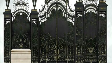 درب حیاط در ساوه