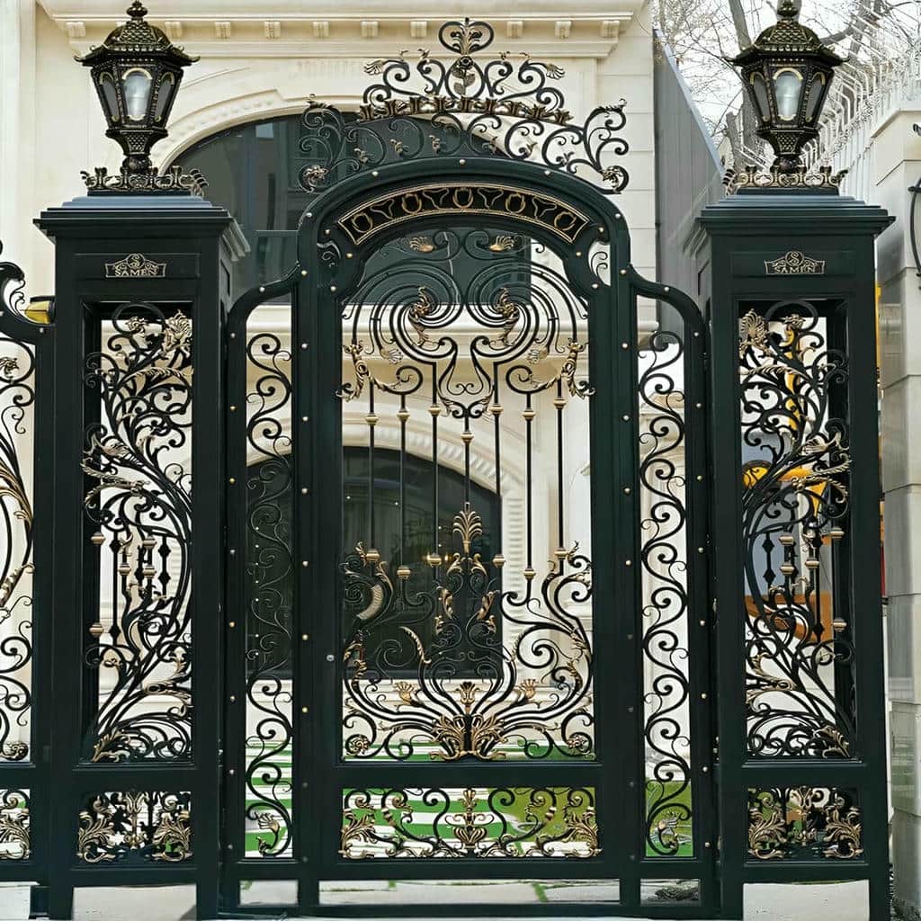 درب حیاط ویلایی در اندیشه