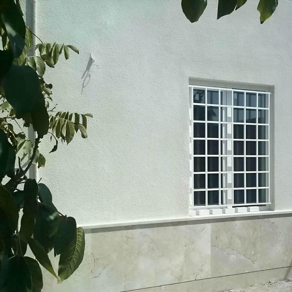 حفاظ پنجره در آبادان