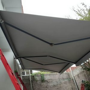 سایبان برقی با زیرسازی محکم دیوار