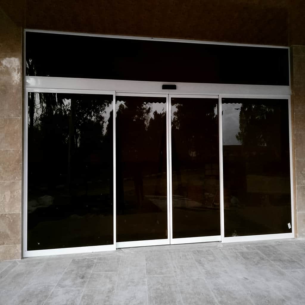 درب اتوماتیک شیشه ای کشویی با موتور کم صدا