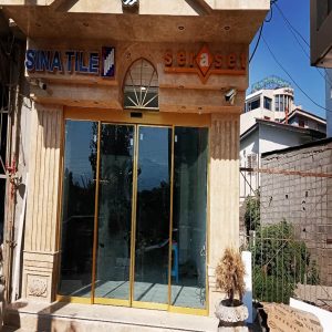 درب اتوماتیک شیشه ای کشویی با فریم آلومینیومی مقاوم