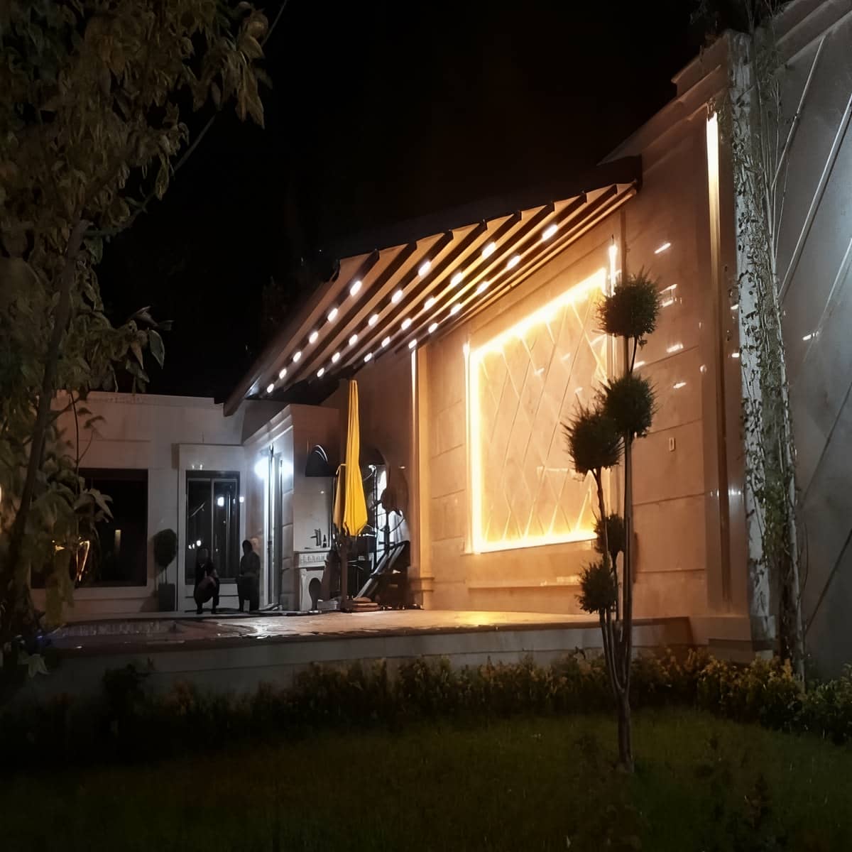 سقف برقی سفارشی با موتور فرمان پذیر