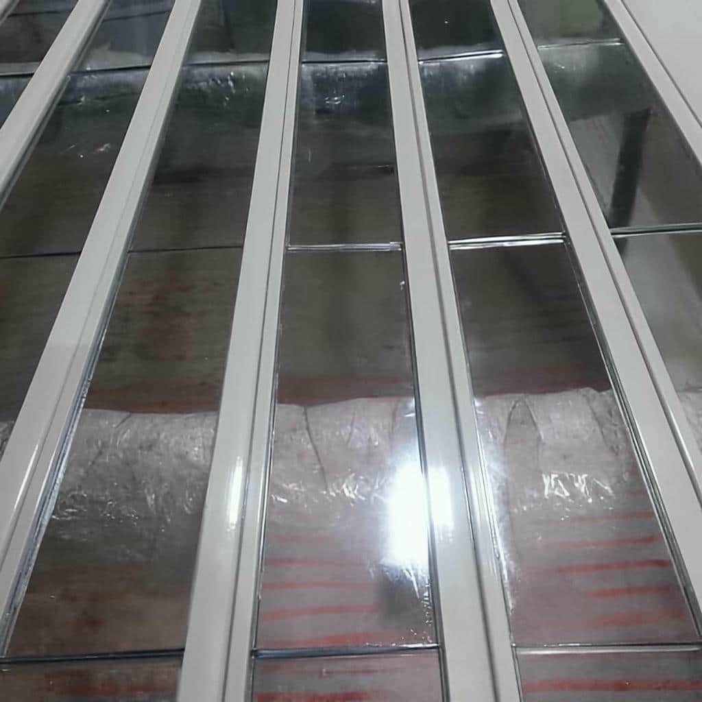 کرکره برقی با ریل تراز شده