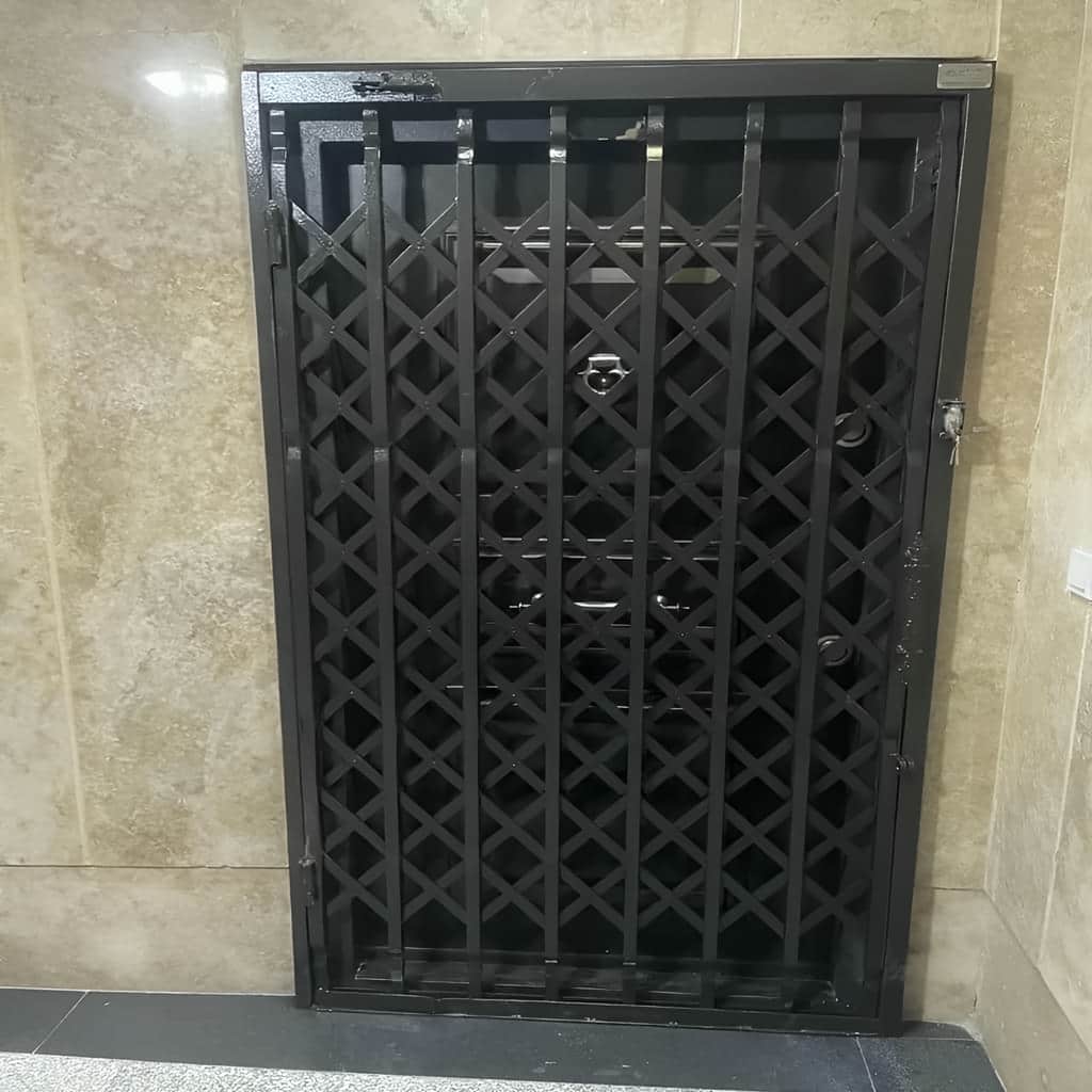 ساخت حفاظ آکاردئونی دو جداره ورودی با تسمه فولادی