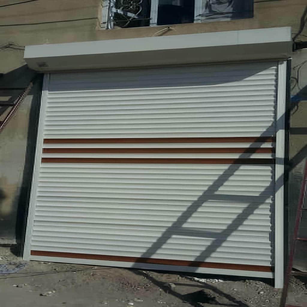 اجرای کرکره برقی صنعتی فولادی برای دهانه بزرگ