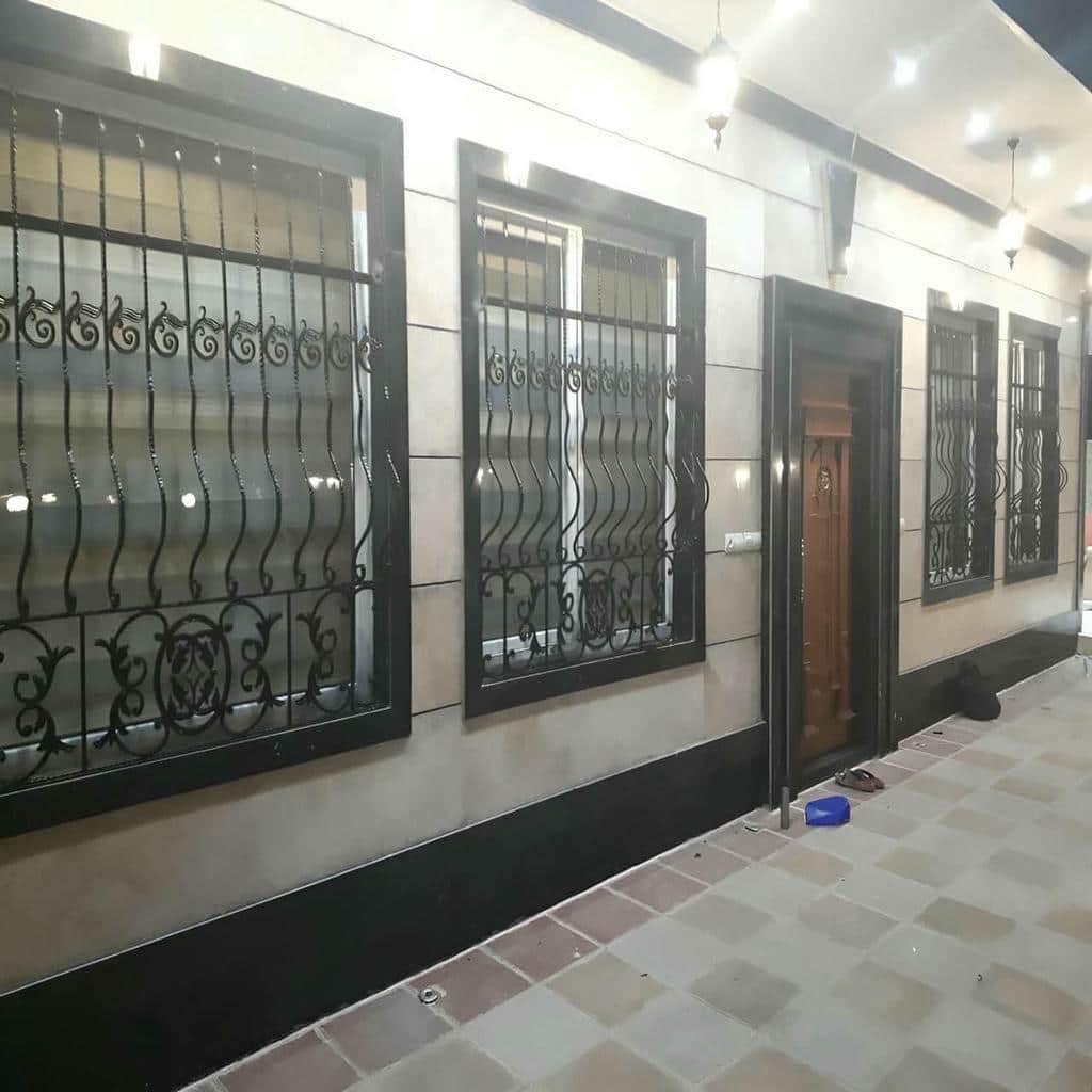 تولید حفاظ پنجره رنگی کوره ای با بسته‌بندی محافظ