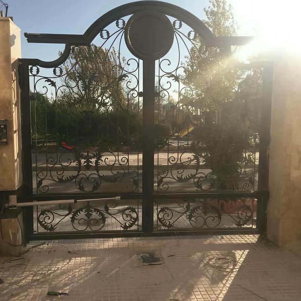 خرید جک بازویی درب پارکینگ دو لنگه با نصب استاندارد