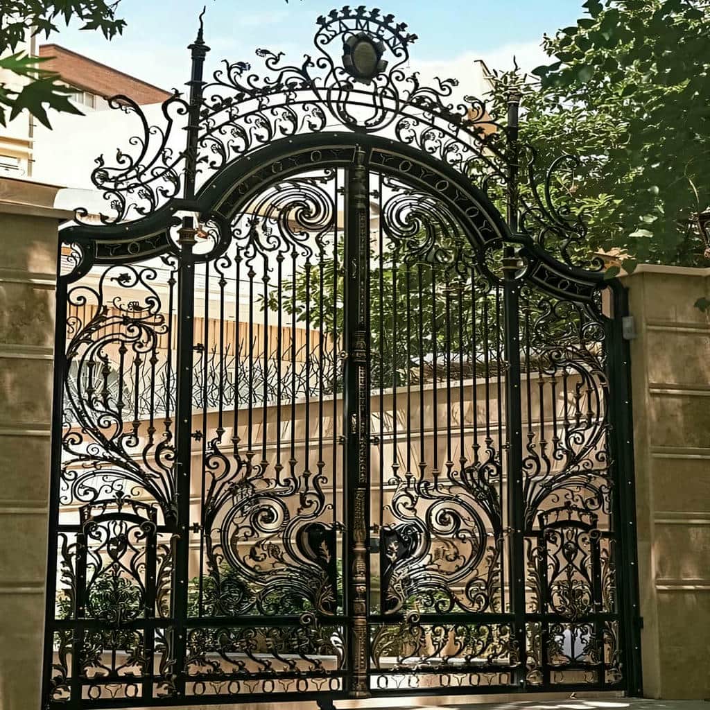 تولید درب حیاط ورودی جنوبی با رنگ ضدزنگ