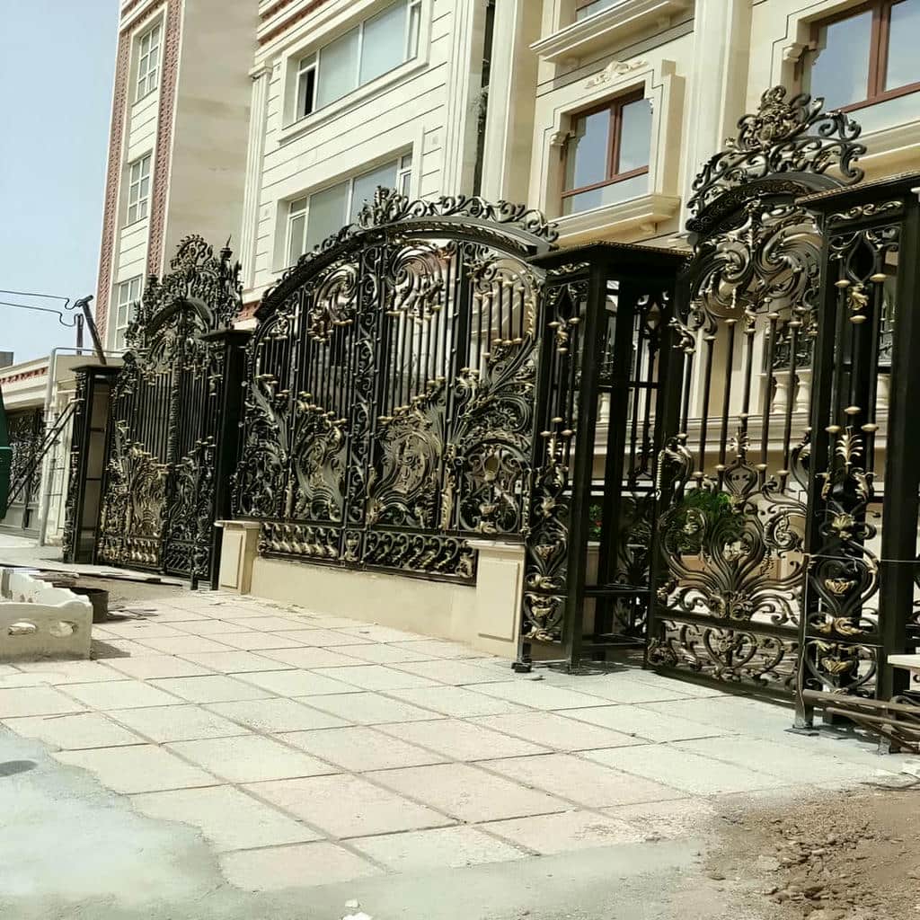 سفارش درب حیاط ورودی محوطه با طرح مدرن