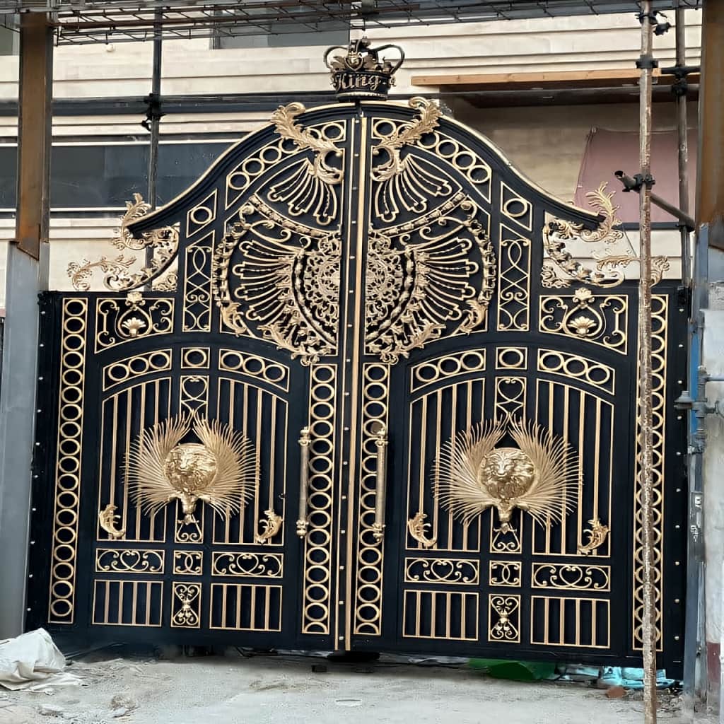 ساخت درب ویلایی فرفورژه نمای رومی با رنگ ضدزنگ