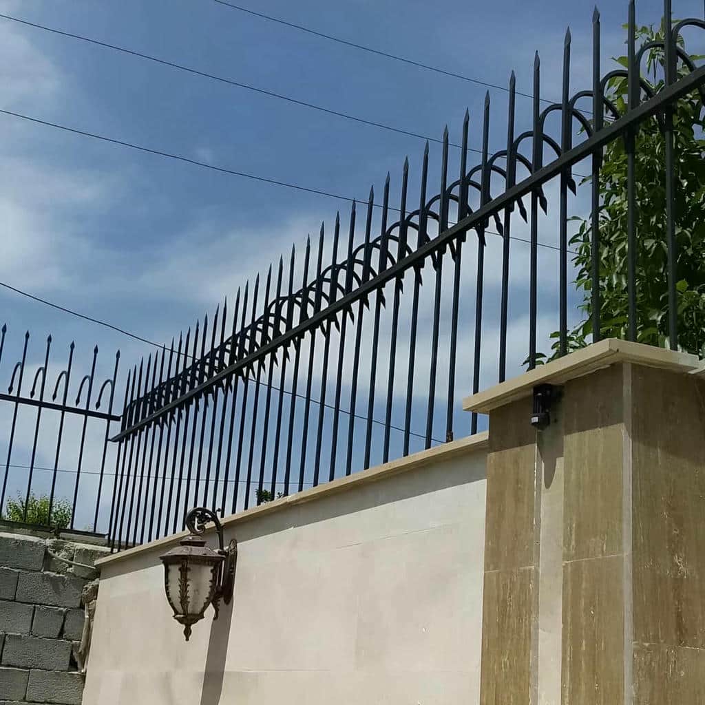 نصاب حفاظ دیوار
