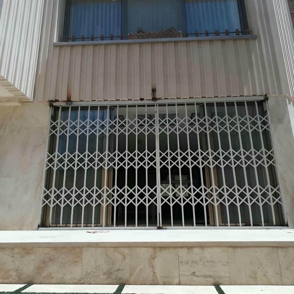 حفاظ پنجره کشویی متحرک