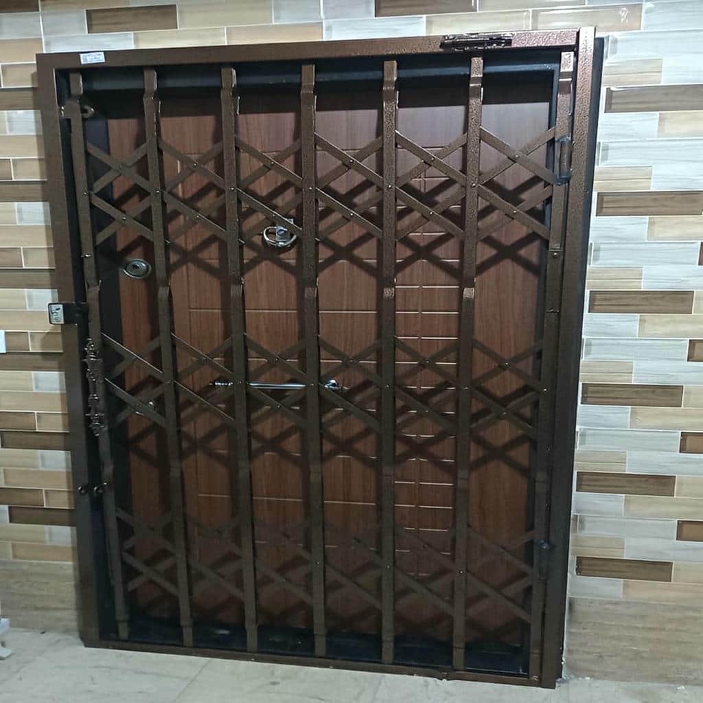 درب آکاردئونی با ساختار مقاوم درب آکاردئونی با ساختار مقاوم
