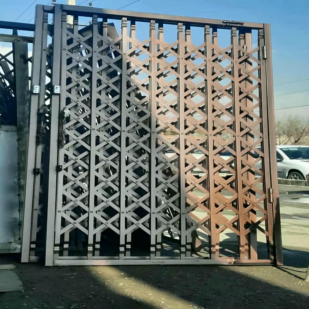 محافظ درب آپارتمان فلزی برای ورودی ساختمان