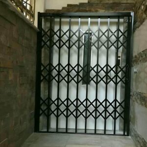 درب آکاردئونی آپارتمان فلزی با طراحی جمع شونده