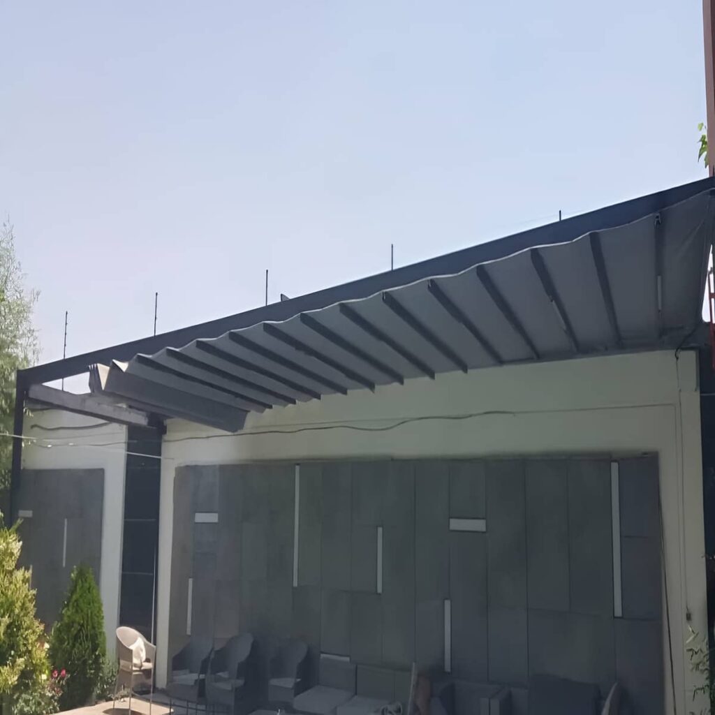 سایبان ریموت دار طرح مدرن