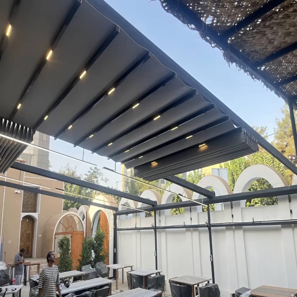 سایبان حیاط مدل بازویی متحرک