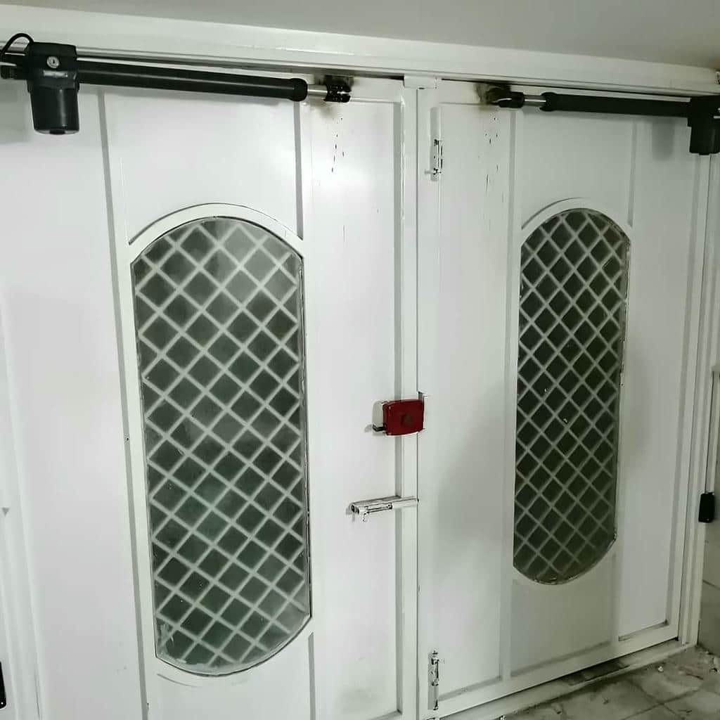 جک درب حیاط بازویی برای ورودی ساختمان