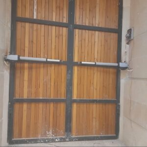 جک تک لنگه با بدنه مقاوم در فضای مرطوب