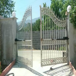 موتور درب پارکینگ با بدنه مقاوم
