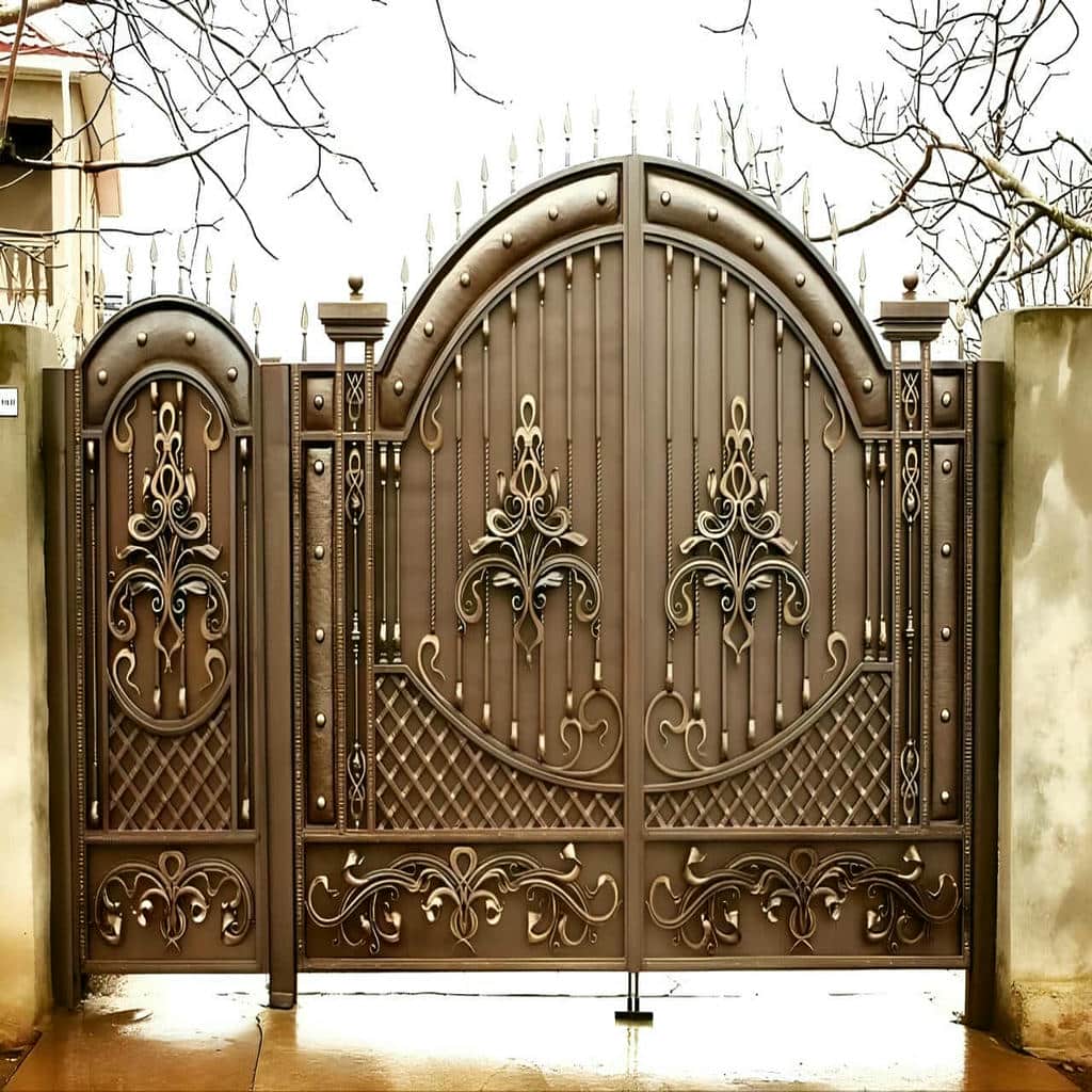 درب حیاط سفارشی پروژه ساختمانی