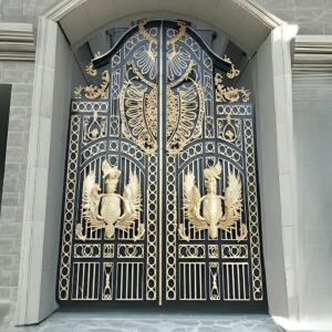 درب ساختمان فلزی فضای محدود
